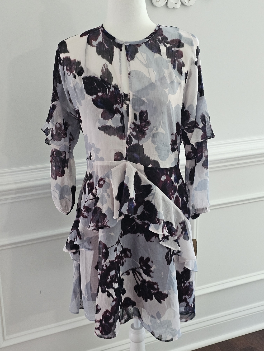 NWT Rachel Roy / Nordstrom Dress with Navy and Purple Floral Print  Size 4